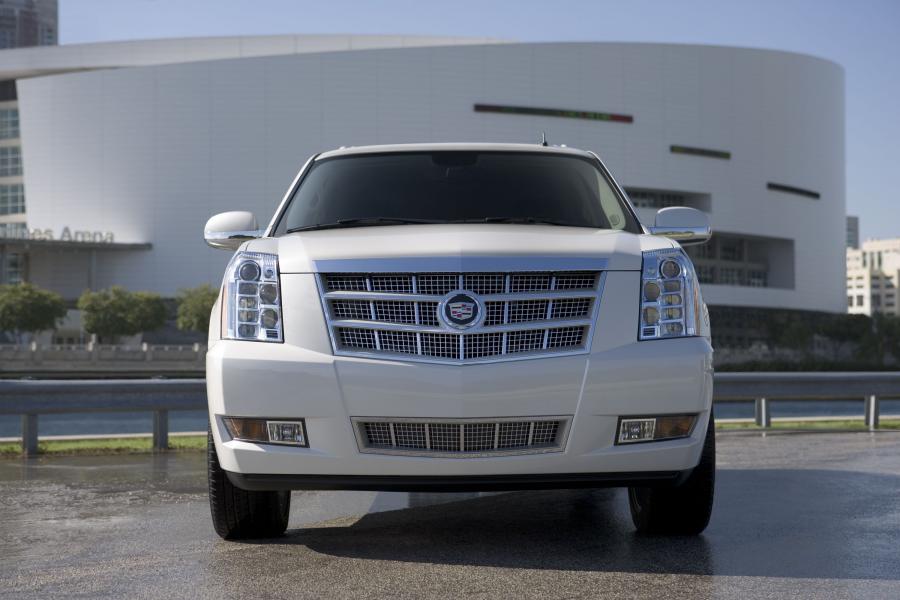  Cadillac Escalade Platinum 2007 года  (фото 12 из 18)